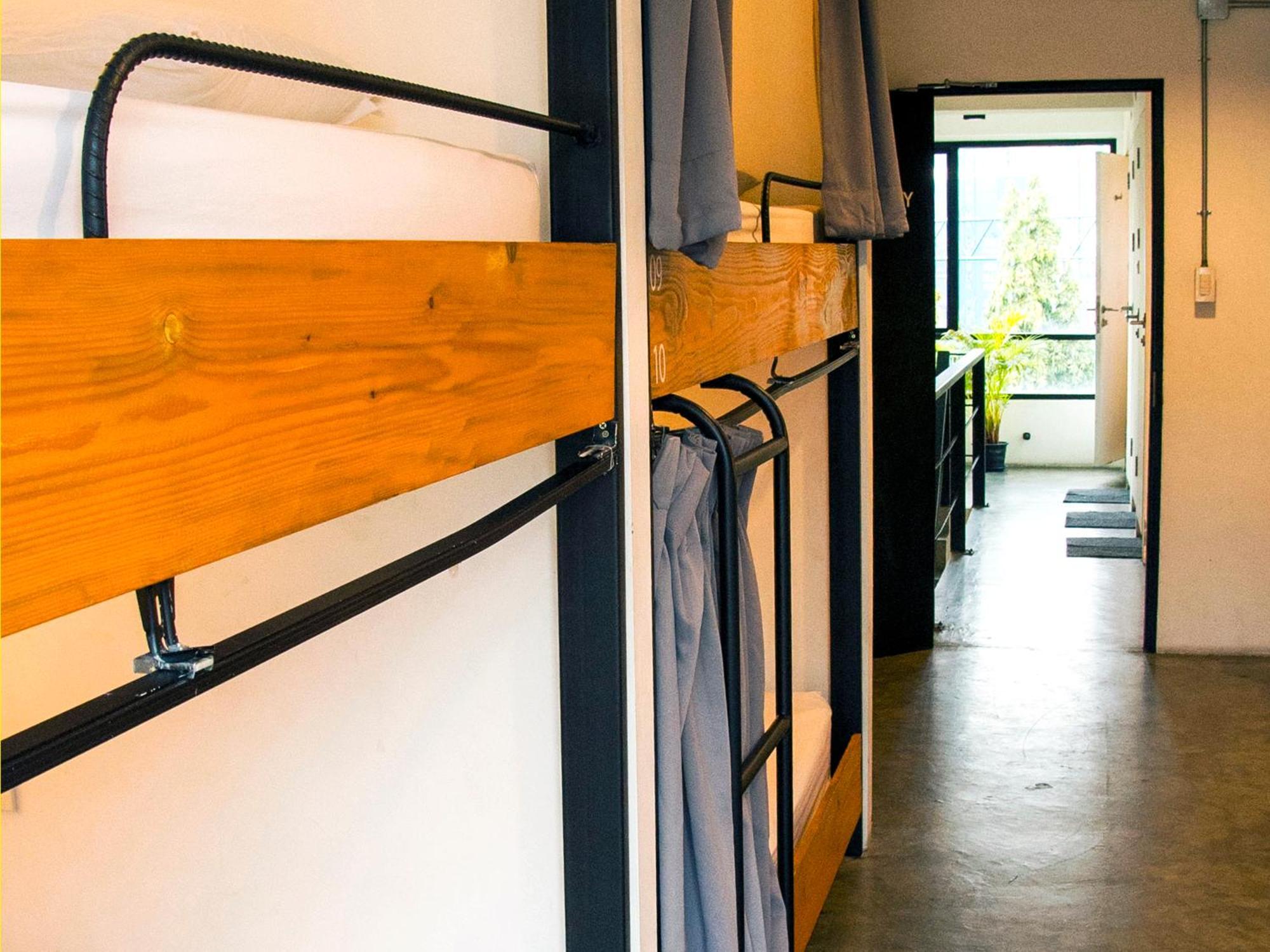 Holy Sheet Hostel Bangkok Oda fotoğraf
